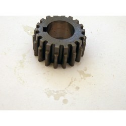 Half Time pinion for straight timing shaft for  1929  models 5,6,8,9,80,90 (part number 4497) and Lion/9/9A/90 for  1932/5.
